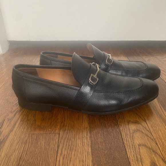 Gucci Black Leather Loafers with Silver Buckle - Picture 3 of 7